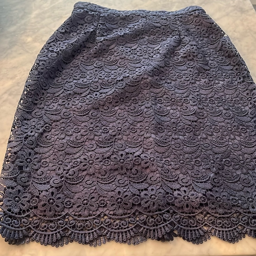 Uniqlo Lace Pencil Skirt, size small, blue